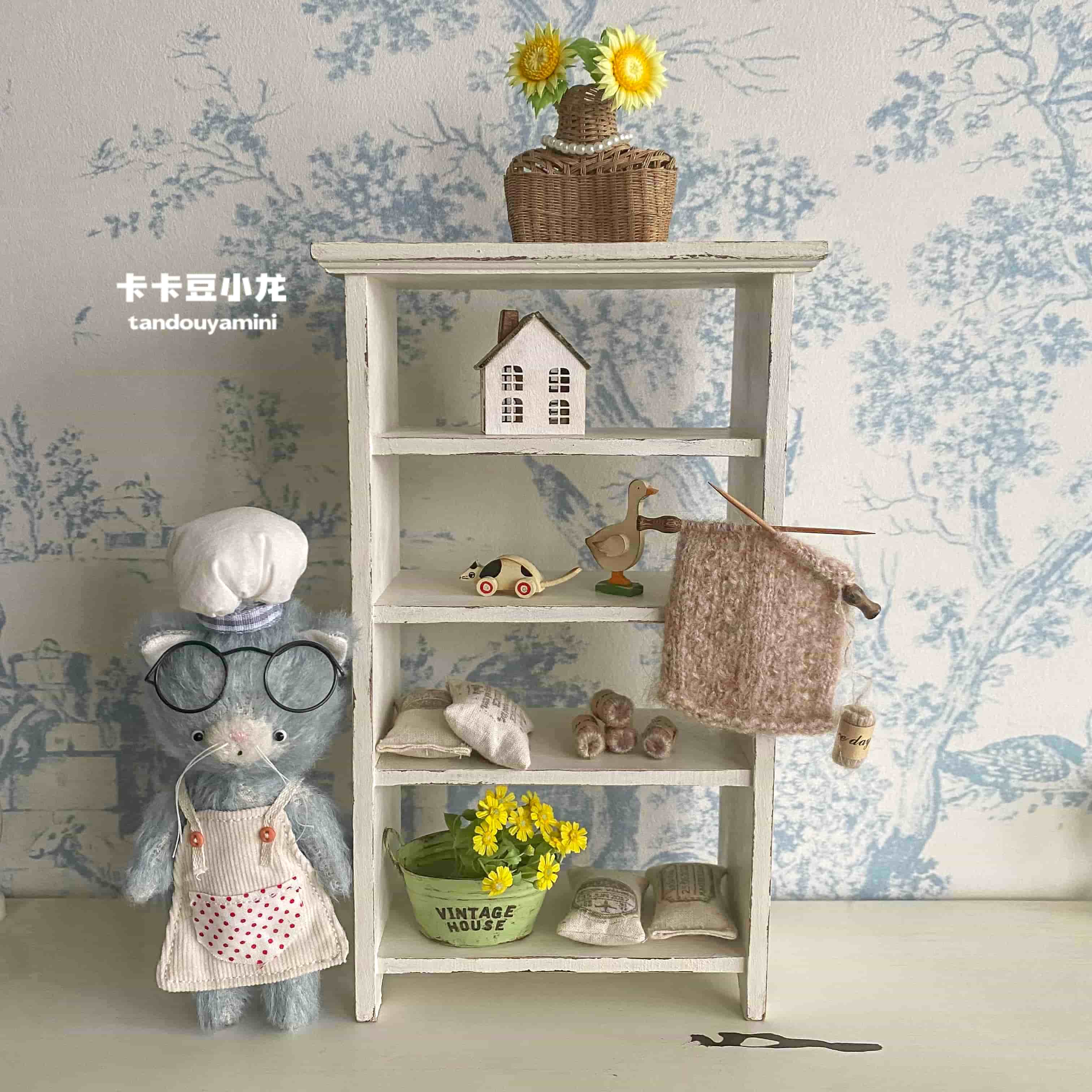 1:6 Doll House Mini Model Furn - Vintage Home Textiles review and price