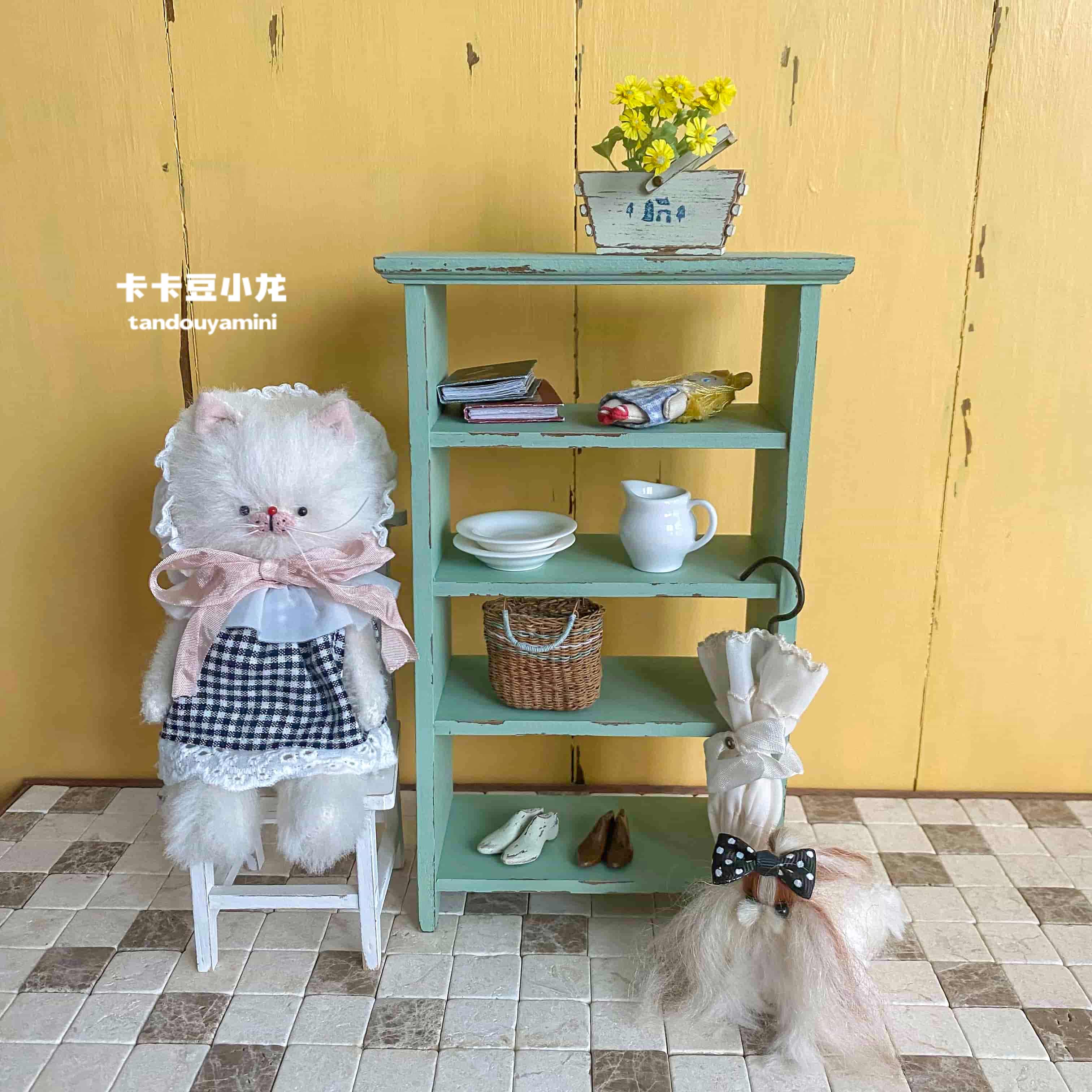 1:6 Doll House Mini Model Furn - Vintage Home Textiles review and price